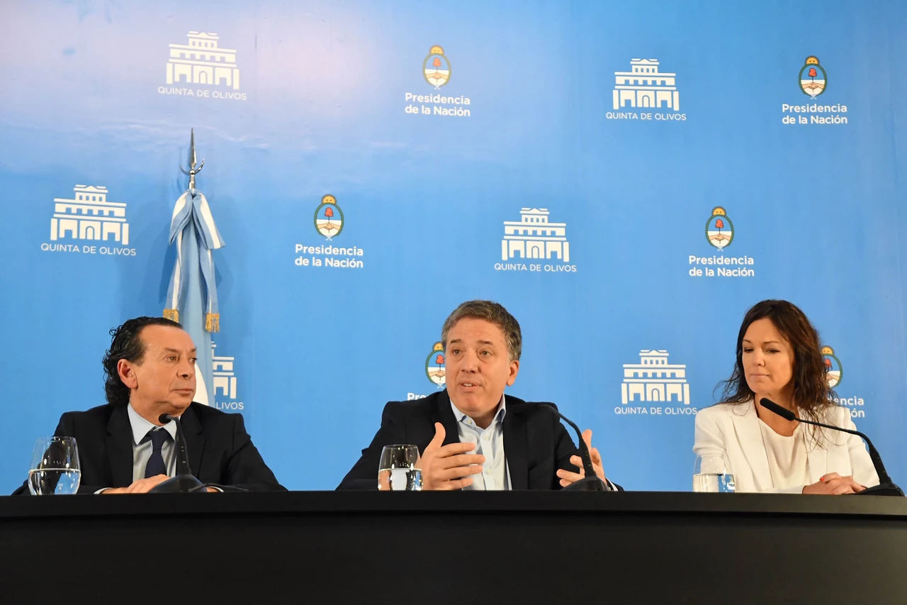 Qué dijeron los ministros sobre la ausencia de Macri en los anuncios de las medidas para contener la inflación