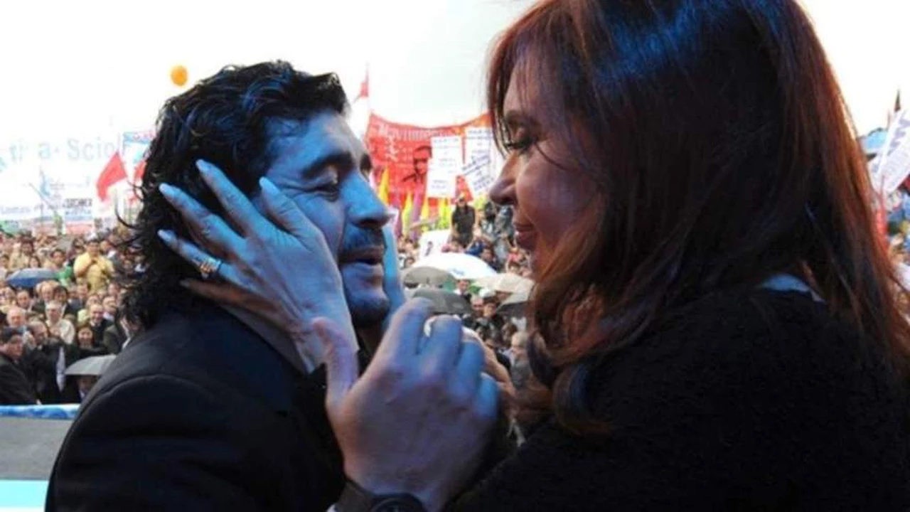 Diego Maradona envió un mensaje a Cristina Kirchner por la muerte de su madre