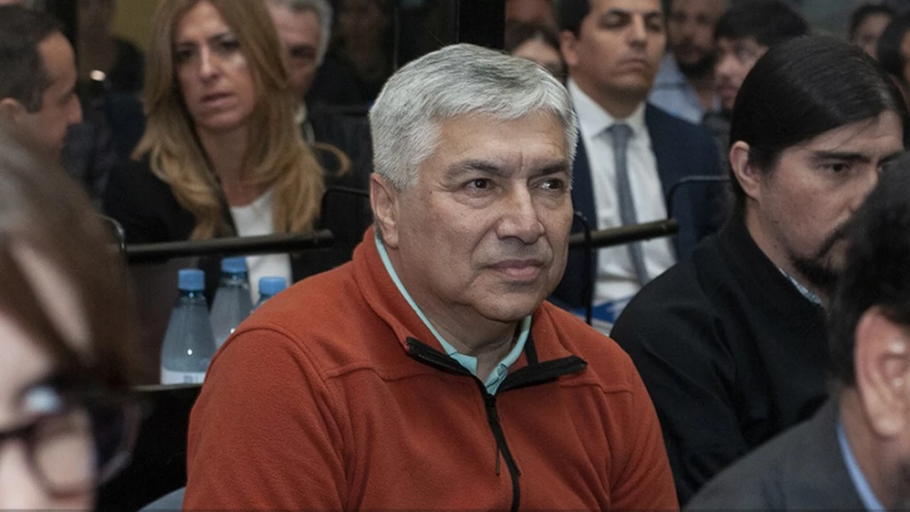 Lázaro Baéz pidió suspender el juicio a Cristina Kirchner el próximo martes