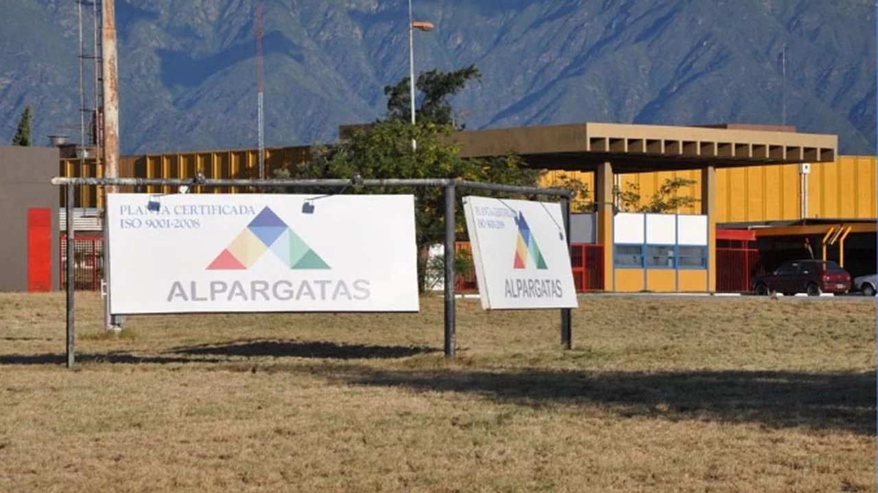 Grupo local negocia la compra de las operaciones de Alpargatas en Catamarca
