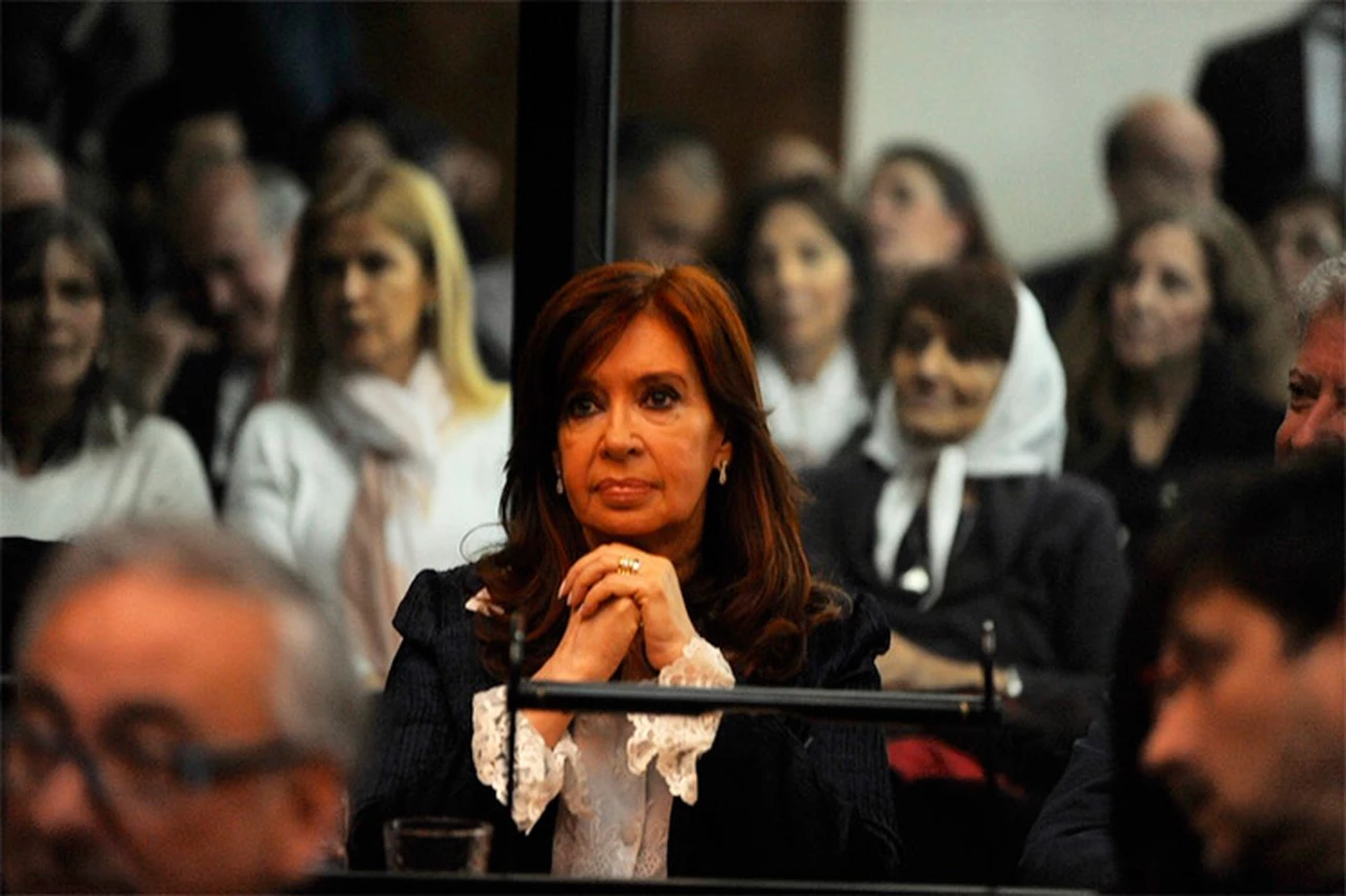 Un fiscal se opuso a que Cristina Kirchner viaje a Cuba en medio del juicio oral