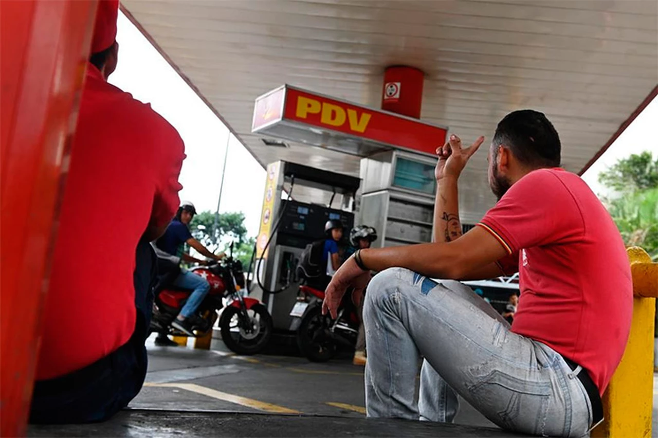 En Venezuela, un huevo cuesta lo mismo que 93,3 millones de litros de combustible