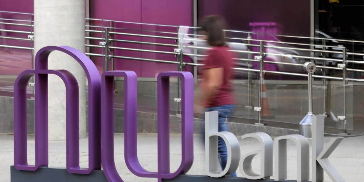 SoftBank, en conversaciones por participación en Nubank de Brasil
