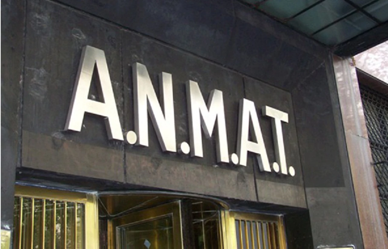 ANMAT prohibió la venta de dos productos alimenticios y dos cosméticos
