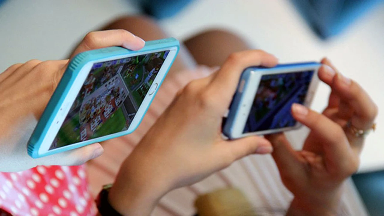 Los dispositivos móviles se convierten en los aliados del consumo en cuarentena