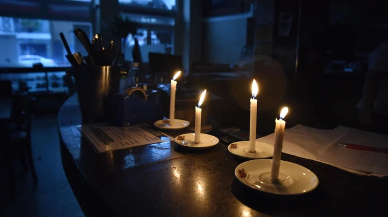 Apagón en La Plata: aún hay 18.000 usuarios sin servicio eléctrico