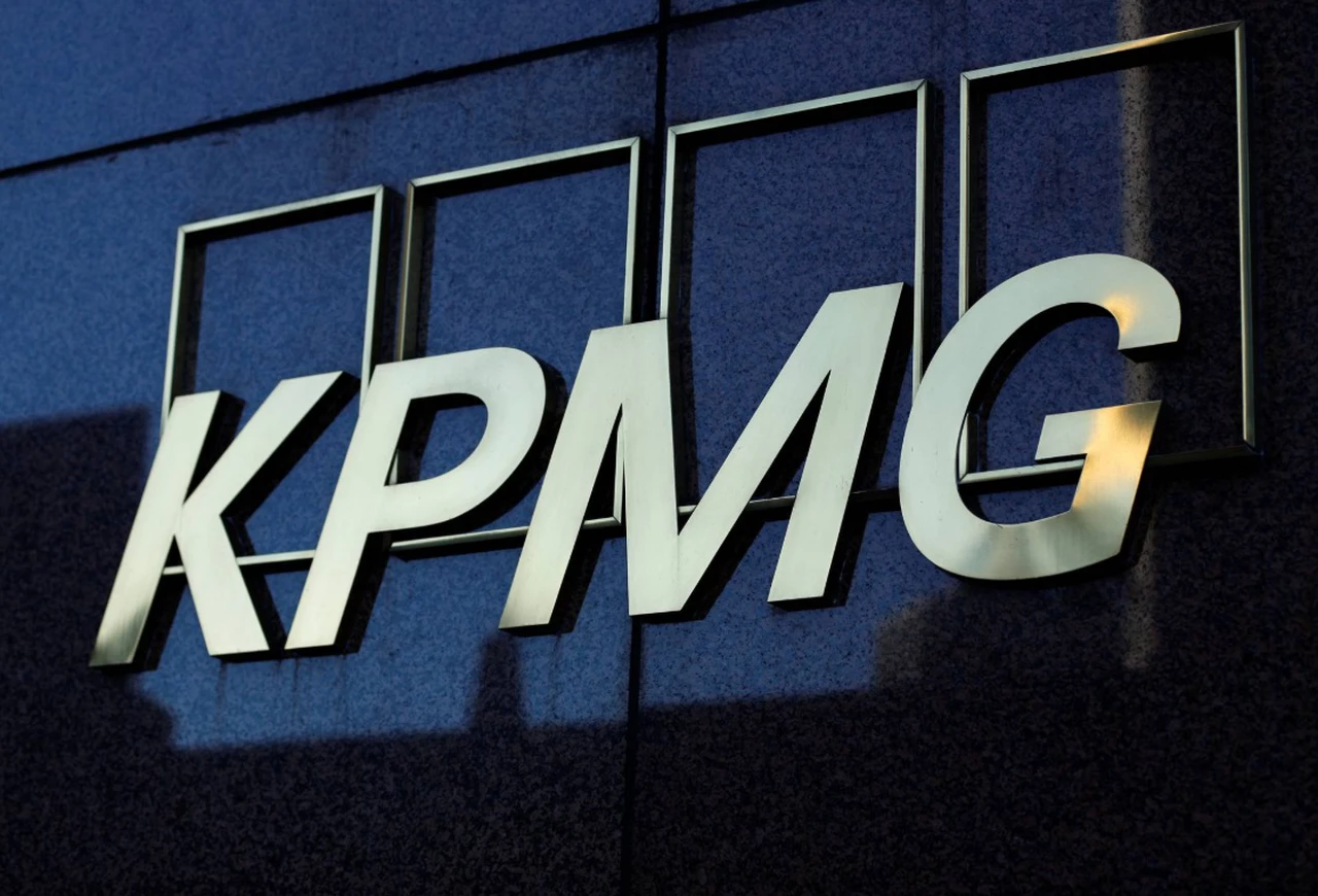 Multan a KPMG con 50 millones de dólares por manipular auditorías