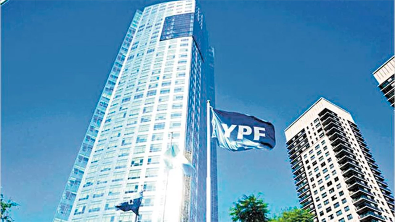 YPF cierra acuerdo con empresa de Estados Unidos para exportar GNL