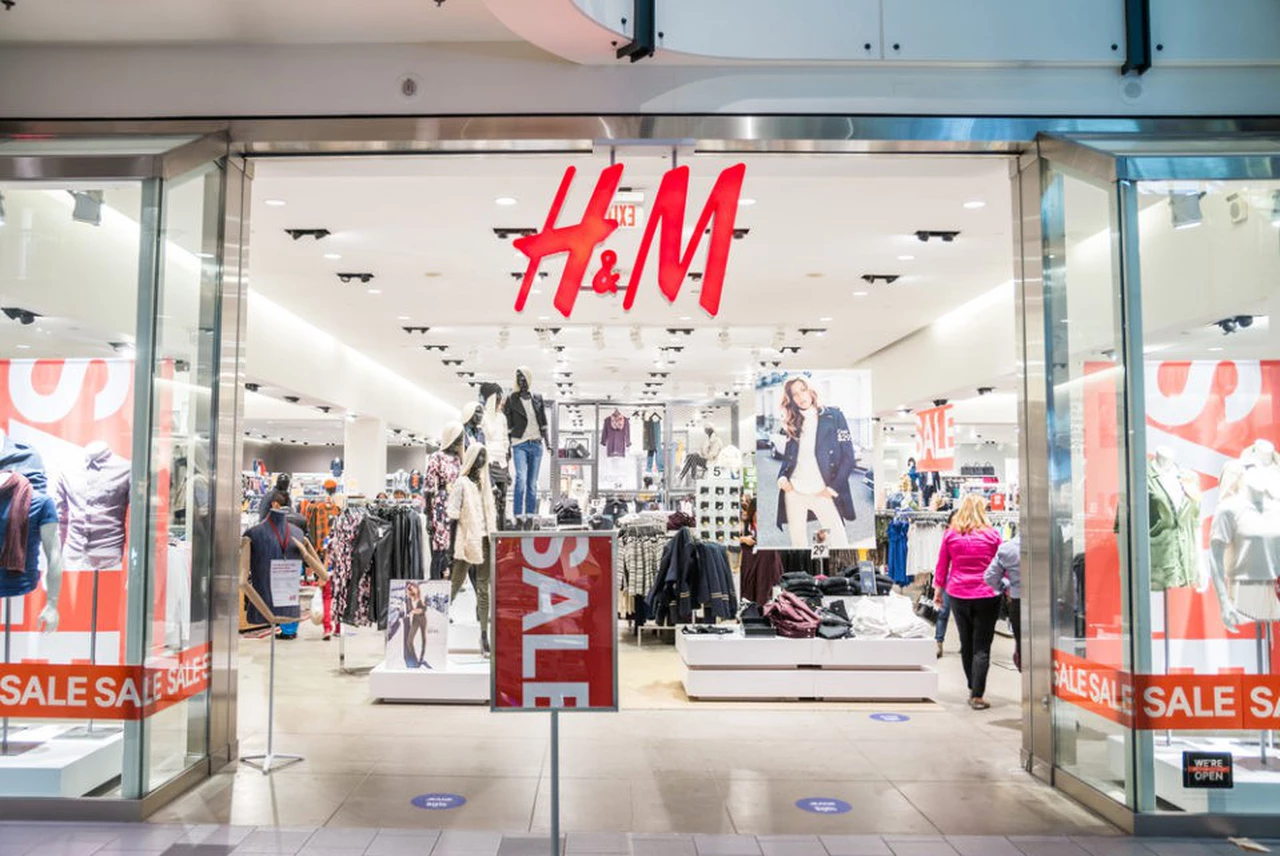 Estos son los precios de la ropa de H&M que se venden en el outlet de Luján