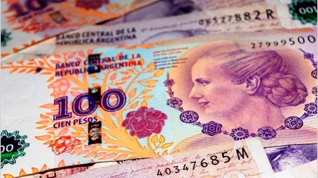 El peso argentino fue la peor moneda del mundo y seguirá en caída, según BNP Paribas