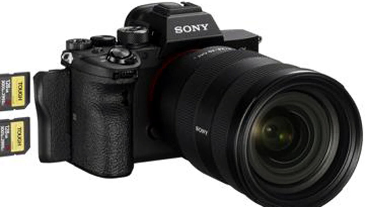 Sony lanza la primera cámara con sensor completo de 61 megapixeles