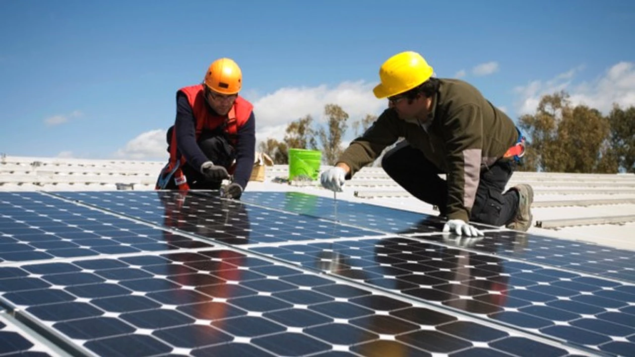 Pyme mendocina construye parque de energía solar en Santa Rosa
