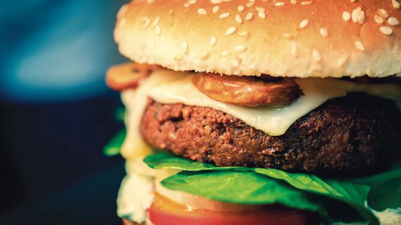 Llega la primera fábrica de carne artificial: ¿cuántas hamburguesas se cultivarán por día?