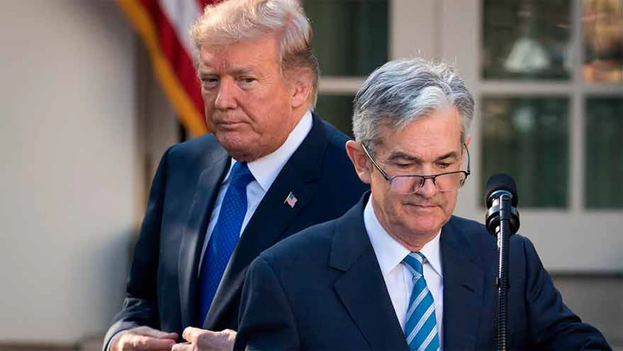 Trump calificó de "idiotas" a funcionarios de la Fed por no bajar a cero las tasas de interés