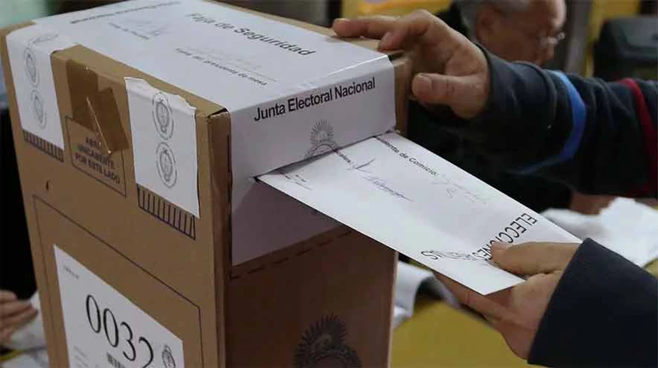 El Gobierno prepara a 150.000 fiscales para controlar la votación durante las elecciones