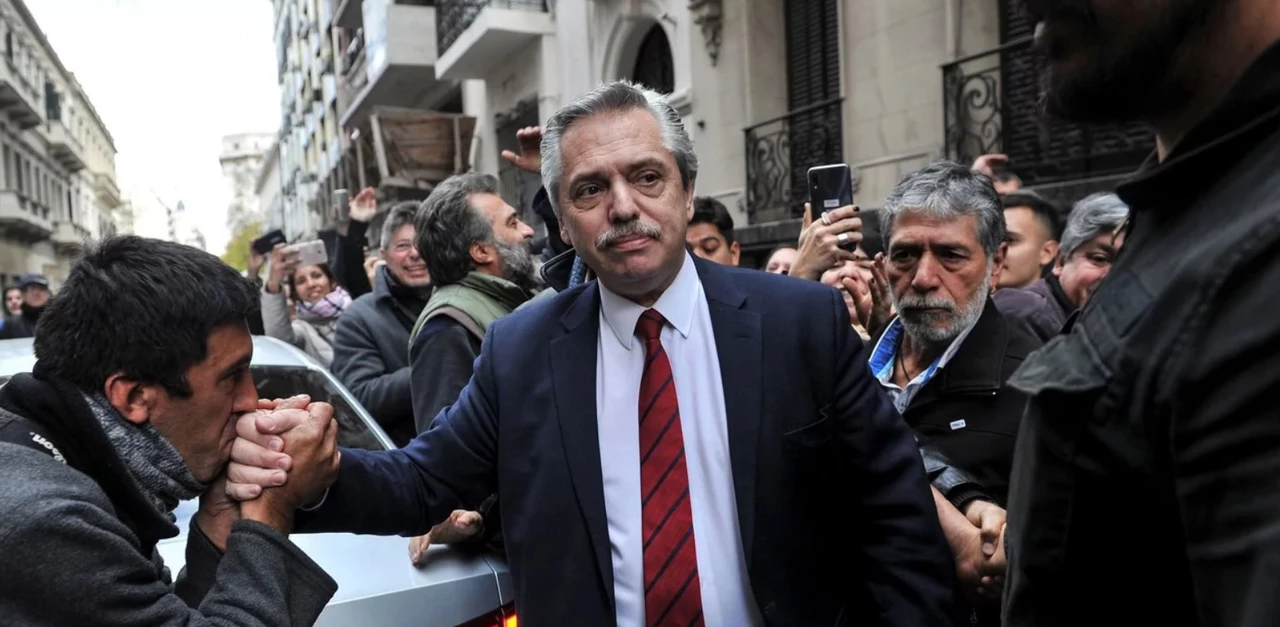 Encuesta: Alberto Fernández aumenta la brecha sobre Macri