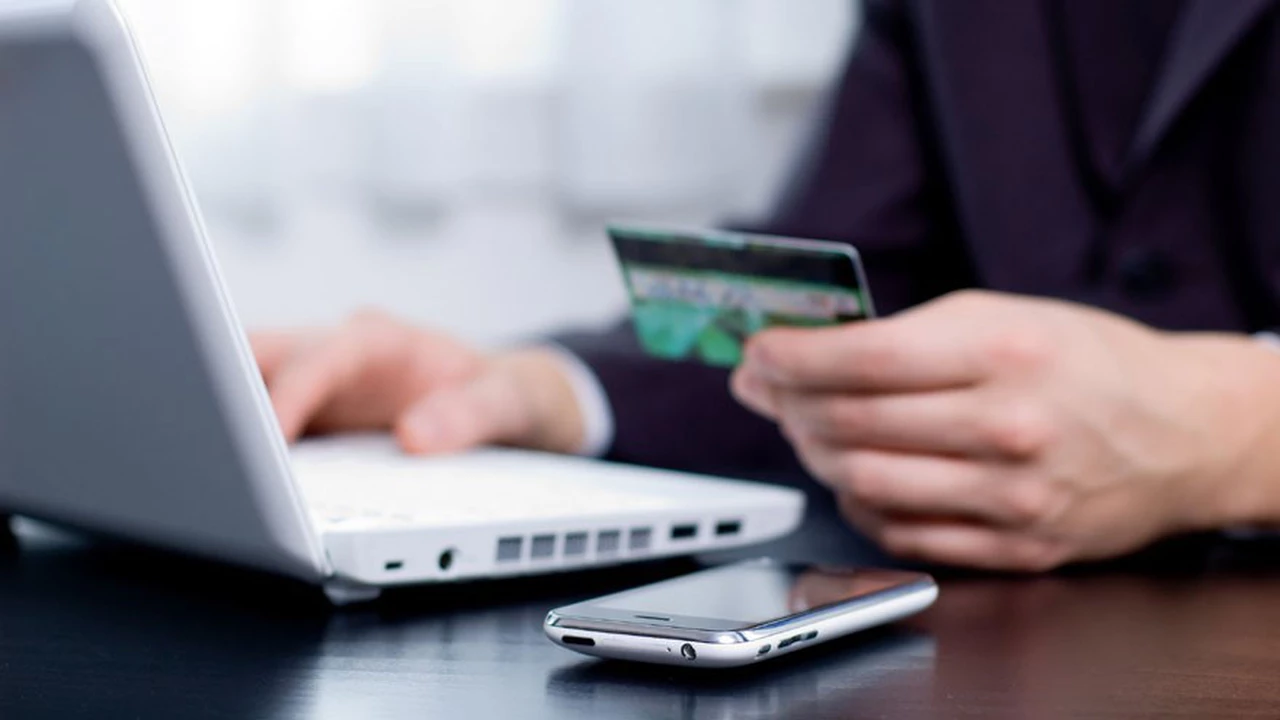 Nuevo fraude por Internet: roban los datos de tarjetas de créditos vencidas para hacer compras online