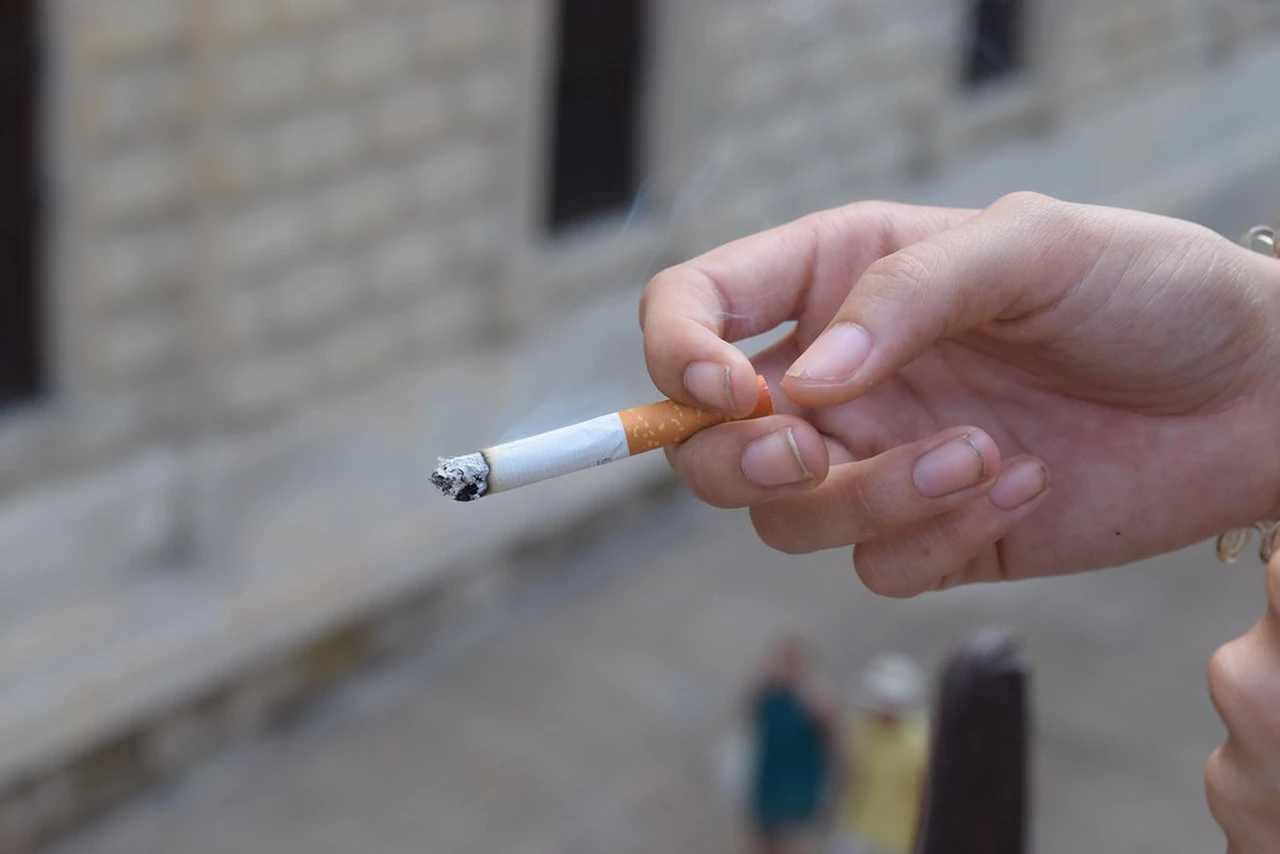 Estudio científico revela que los pulmones pueden reparar el daño causado por el cigarrillo si se deja de fumar