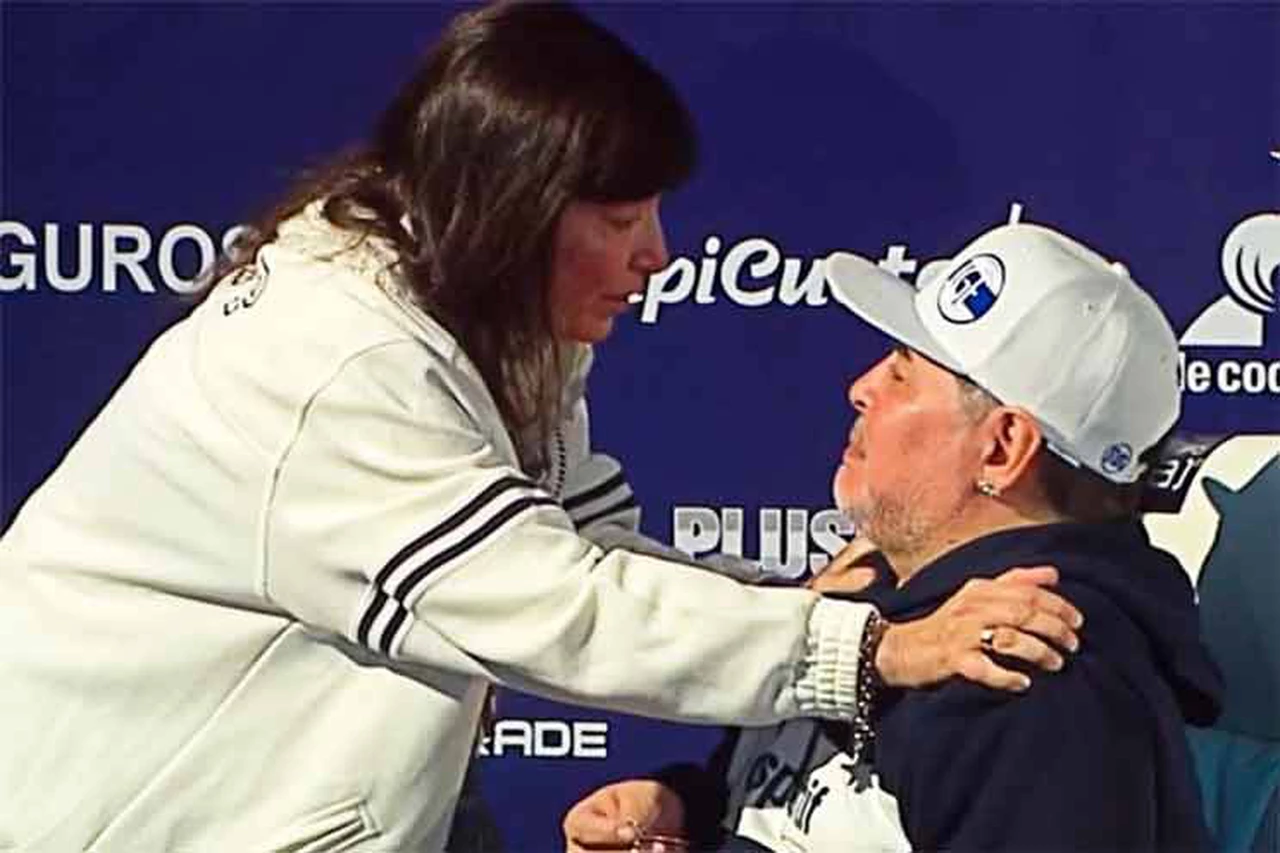 La historia de Giselle Fernández, la hermana de CFK que sufre trastorno bipolar y emocionó a Maradona