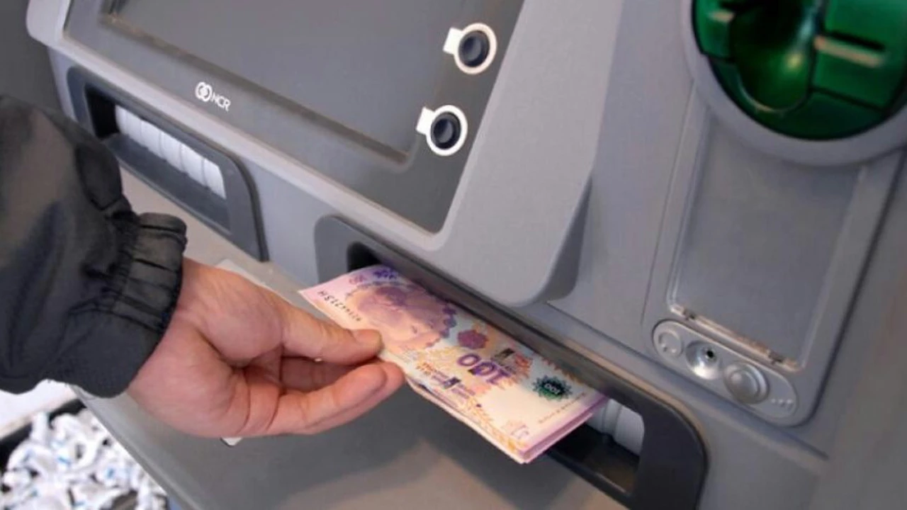 No se pagará costo extra ni comisiones por operar con cajeros automáticos de otros bancos