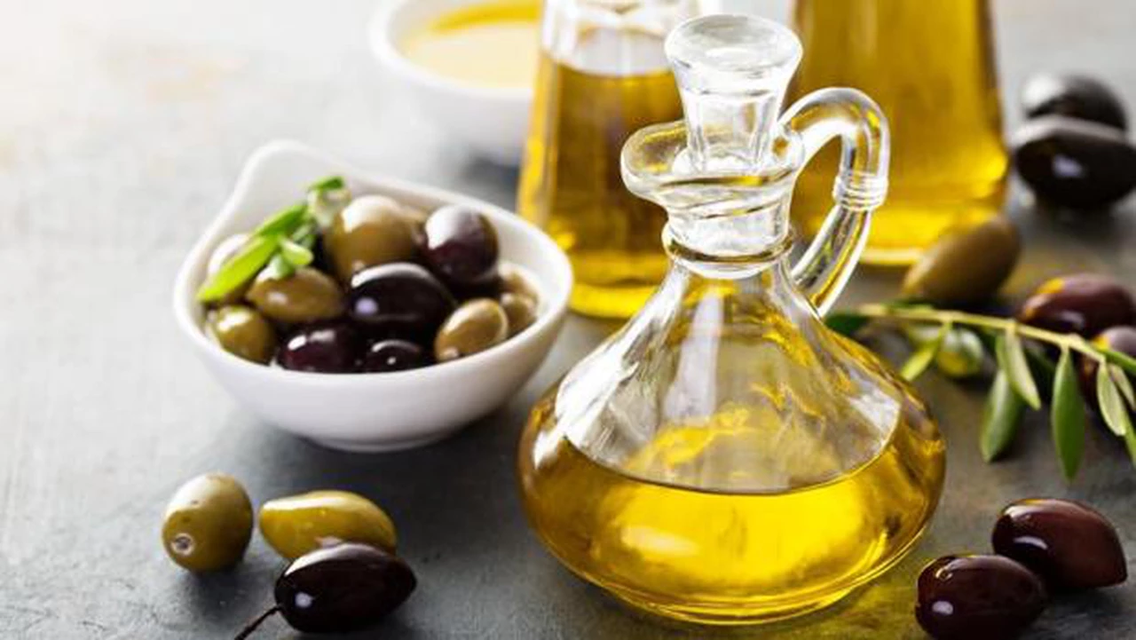 Cuidado al comprar: ANMAT prohibió la venta de un aceite de oliva y otros productos