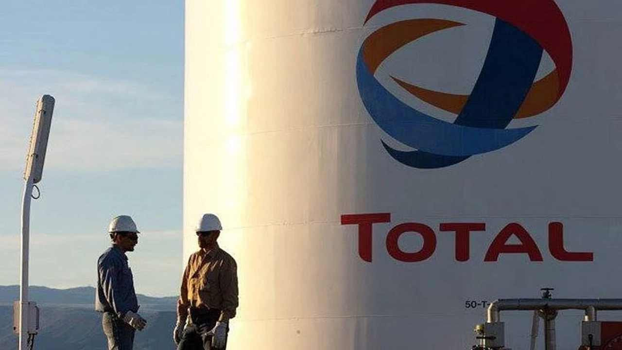 Daño ambiental: la petrolera Total es denunciada por inacción contra la crisis climática