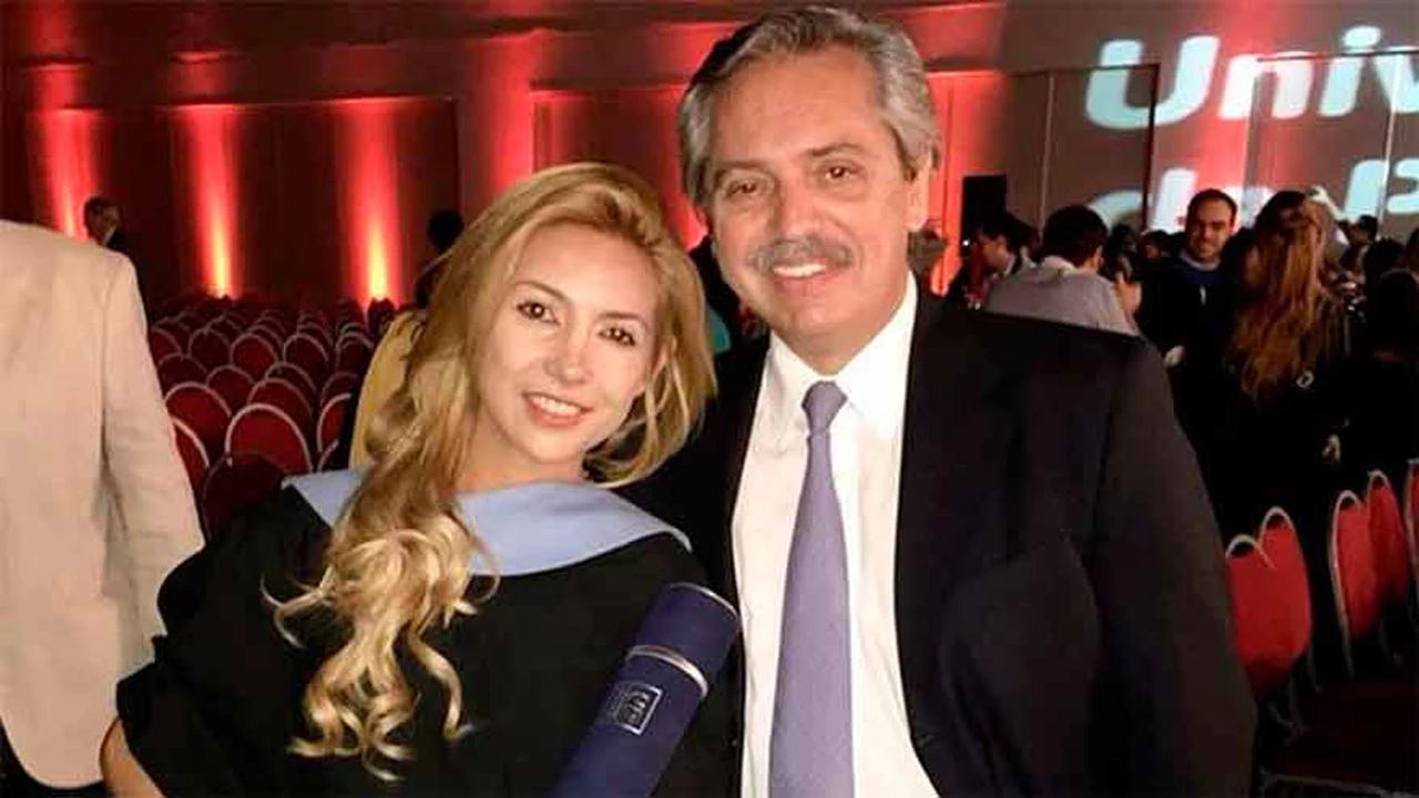 Fabiola Yáñez habló sobre su relación con Alberto Fernández y se prueba el traje de primera dama