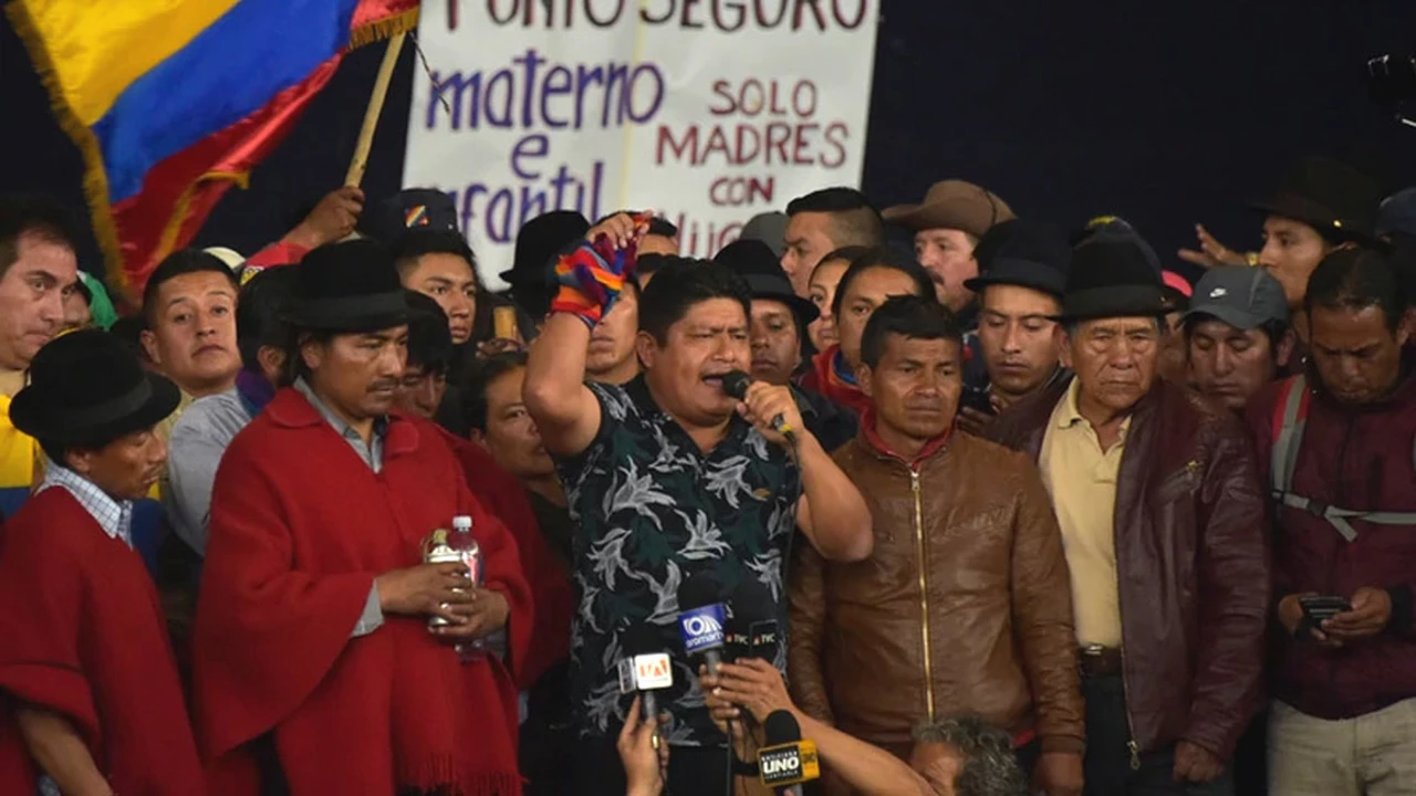 Siguen las protestas en Ecuador e indígenas advierten: "Esto no para hasta que se vaya el FMI"