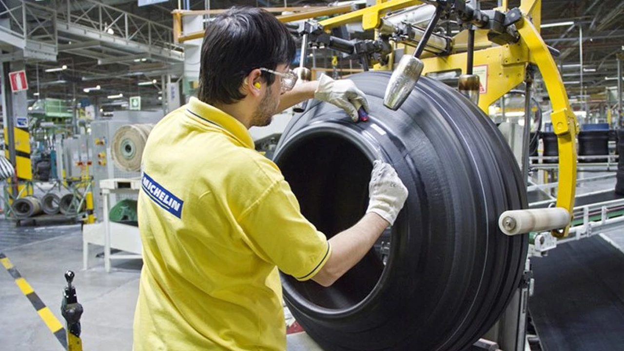 Michelin cierra una planta de neumáticos y despide a 600 empleados