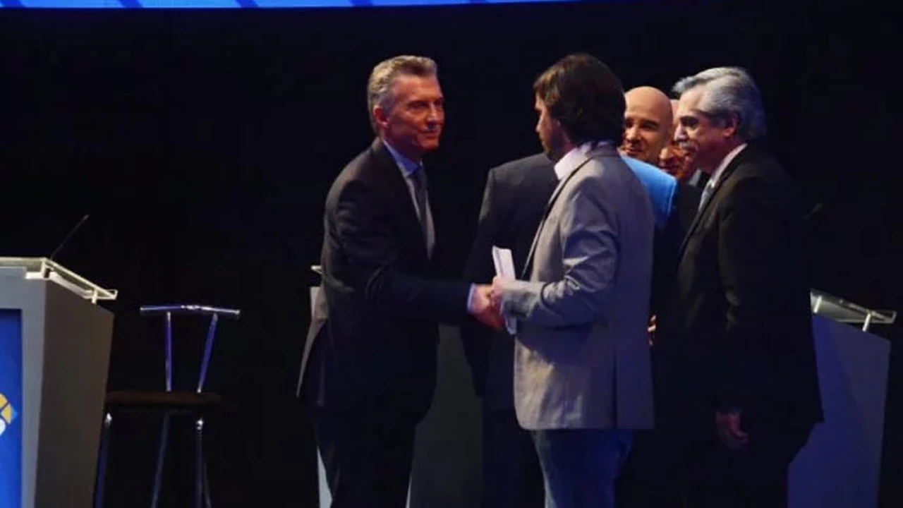 El frío saludo final entre Macri y Alberto Fernández, un resumen del resultado del debate