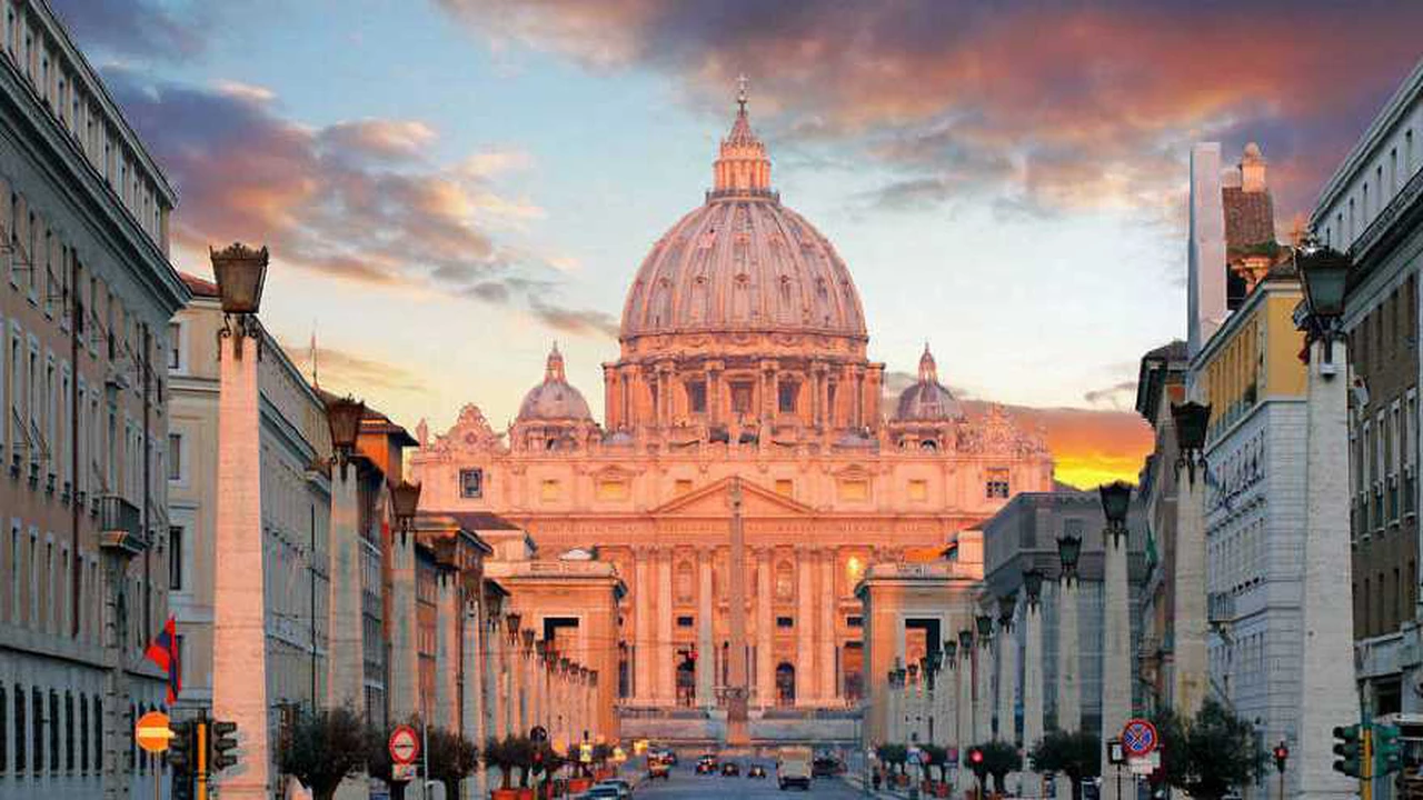 Los informes sobre el uso de Grindr entre sacerdotes conmocionan a la Iglesia católica