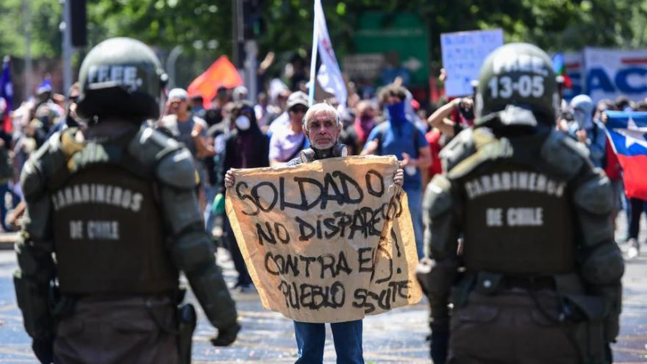 Chile: con 18 muertos desde que iniciaron protestas, hay marchas para pedir la renuncia de Piñera