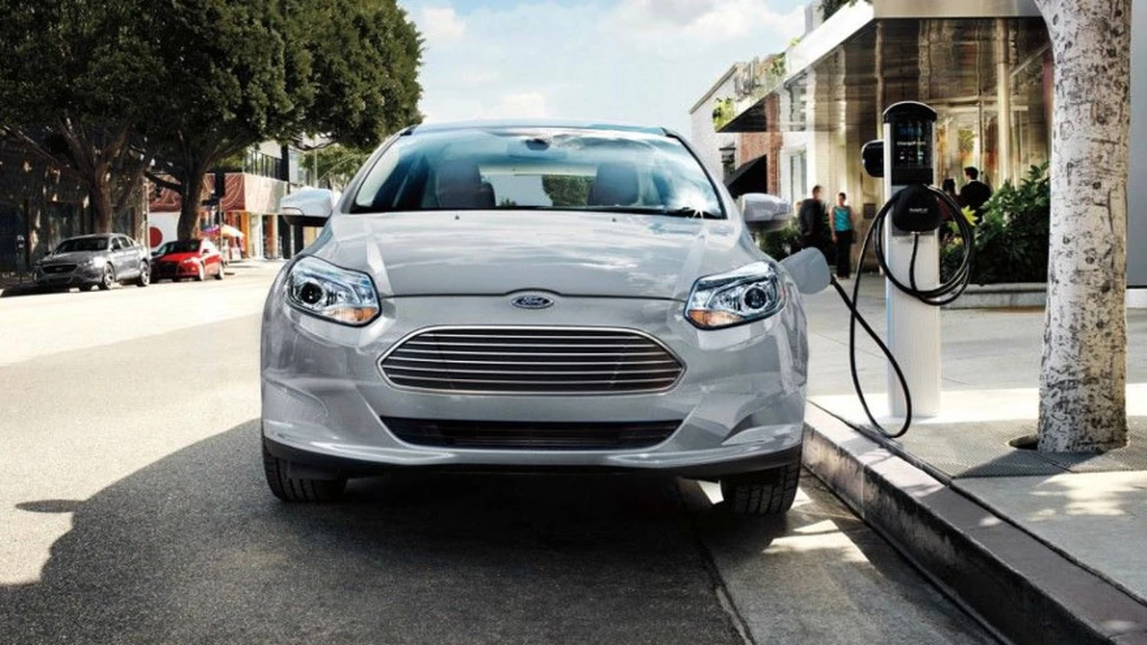 Preocupante advertencia sobre los autos eléctricos: el riesgo que nadie pudo prever