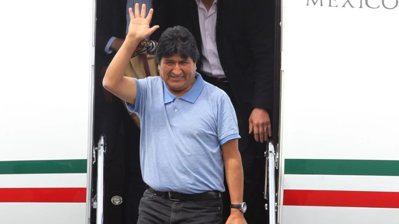 Evo Morales llegó a México y dijo que su vida corrió peligro en manos de las fuerzas bolivianas