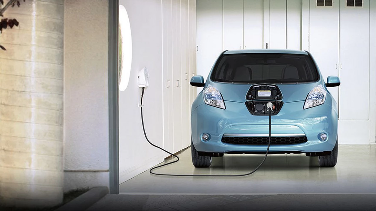 Si te cortan la luz, el auto le da energía a tu casa: conocé el sistema V2G que Nissan traerá a la Argentina