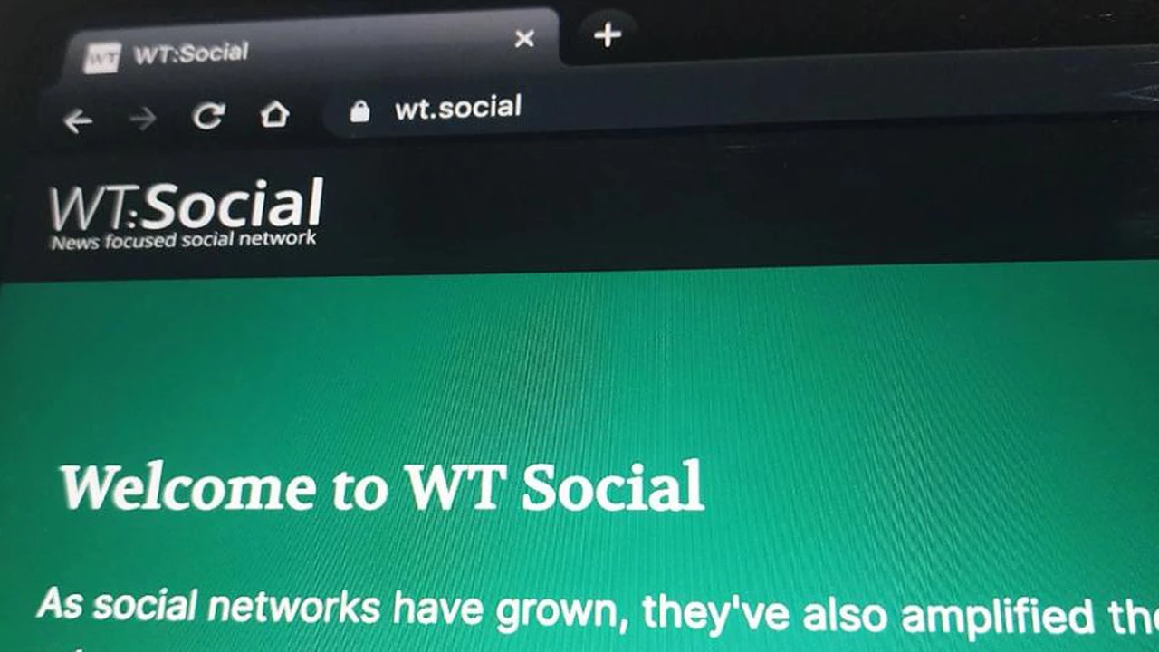 Cómo funciona WT:Social, la red social "anti-Facebook", sin anuncios ni fake news, que creó el fundador de Wikipedia