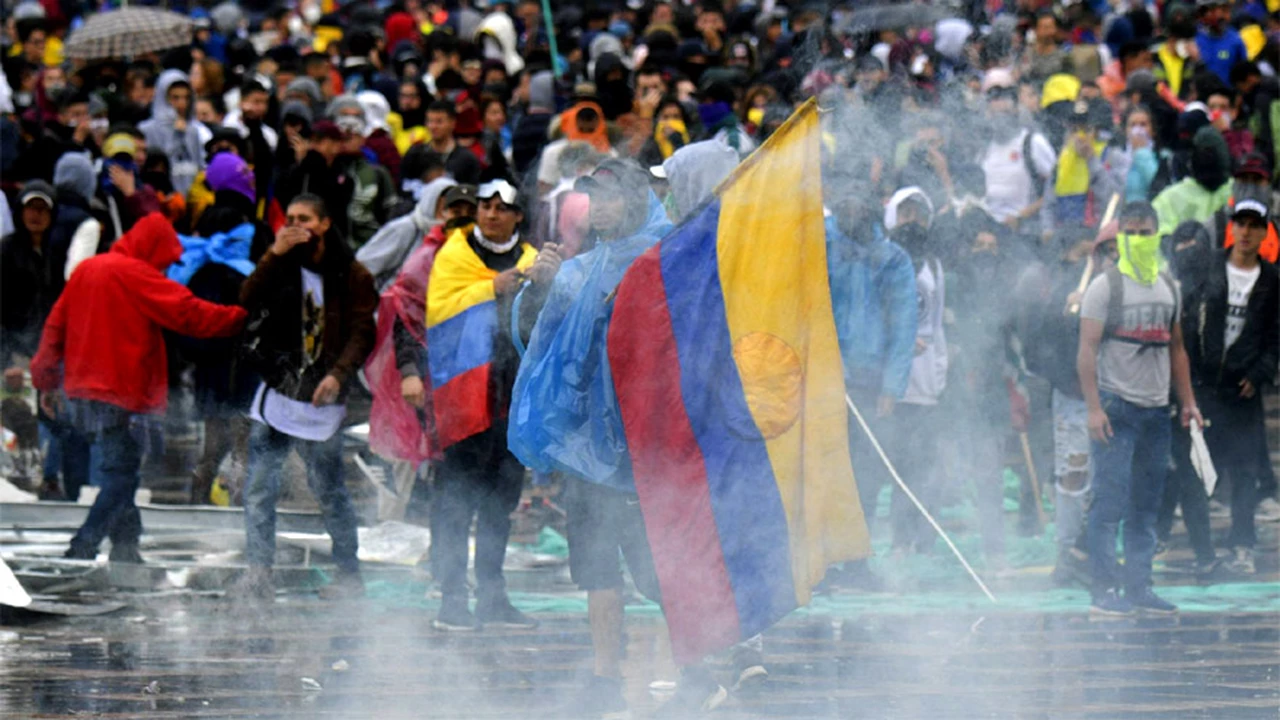 Colombia: saqueos y cacerolazos tras el paro contra el gobierno de Duque que dejó tres muertos