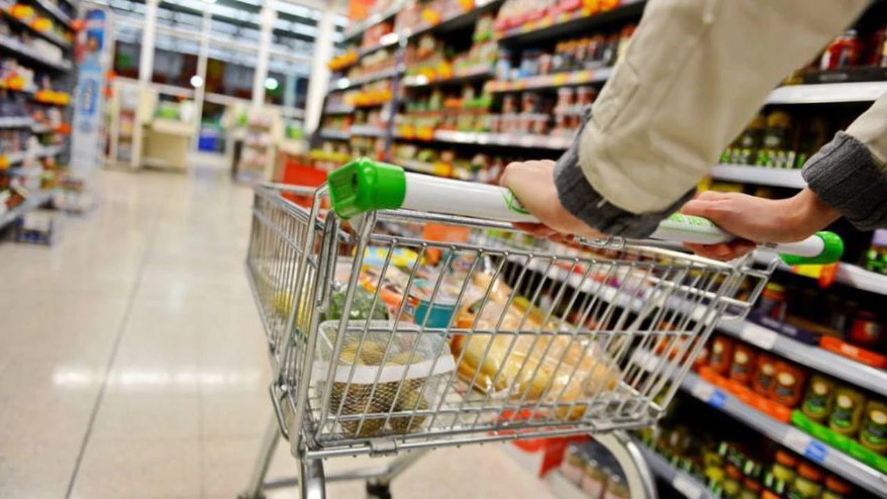 El consumo se hundió 10,6% en noviembre, según relevamiento privado