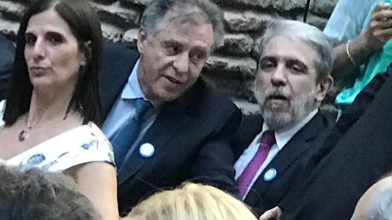 Cristóbal López asistió a la jura de ministros en la Casa Rosada