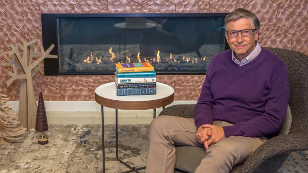 Los 5 libros que Bill Gates recomienda leer durante las Fiestas de Fin de Año