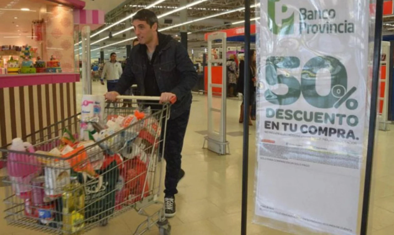 Se termina el "supermiércoles" del BaPro: el banco no mantendrá el descuento del 50% en supermercados