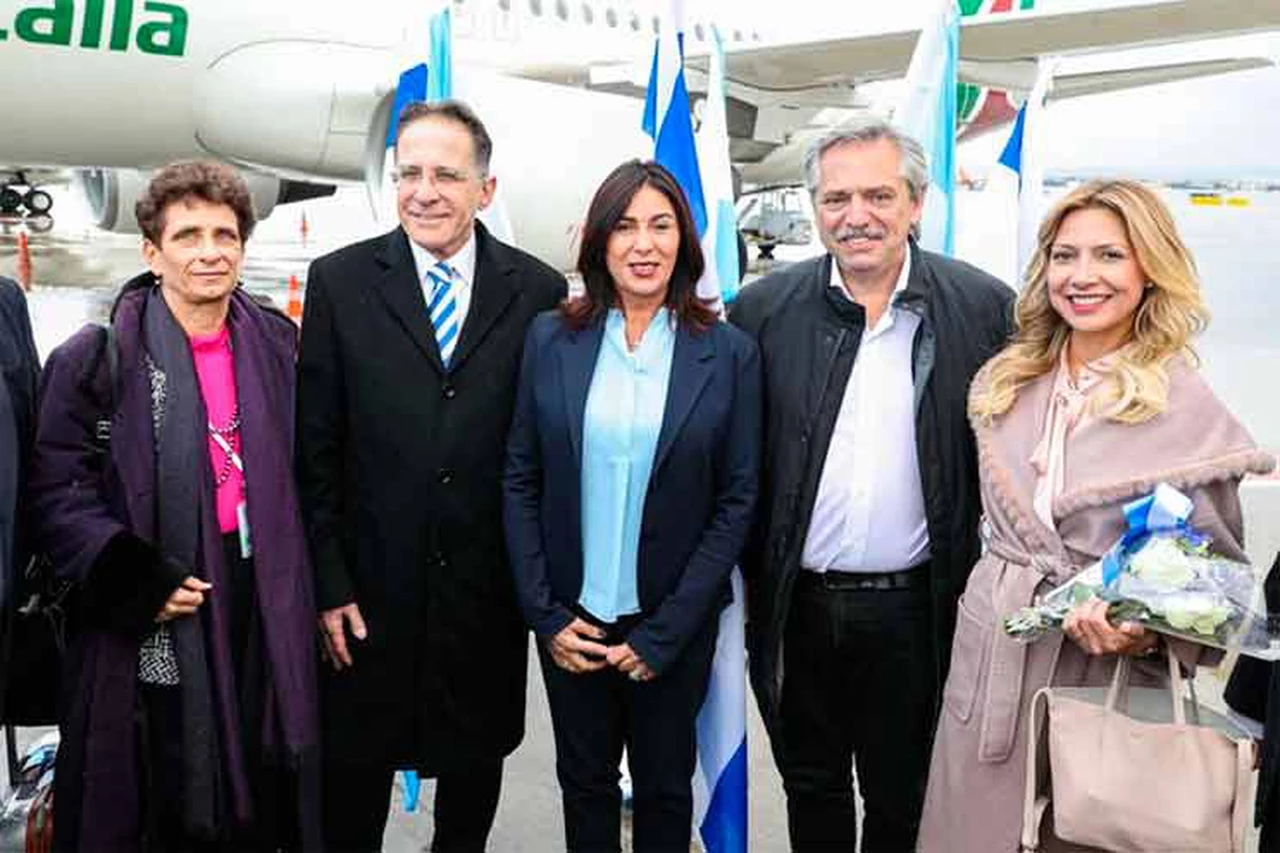 Alberto Fernández llegó a Israel y encara su primera gira oficial en la que tendrá su debut ante los líderes mundiales