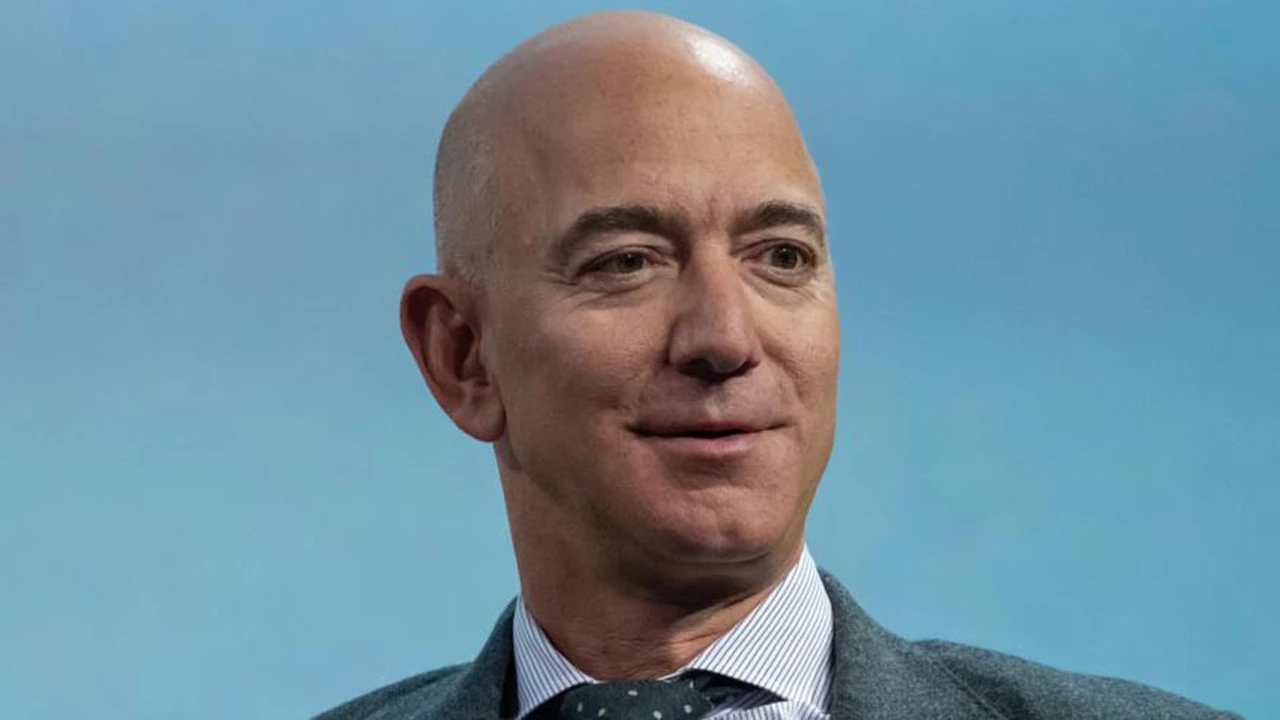 Jeff Bezos: cuántas horas duerme al día y cuándo tiene sus reuniones más productivas