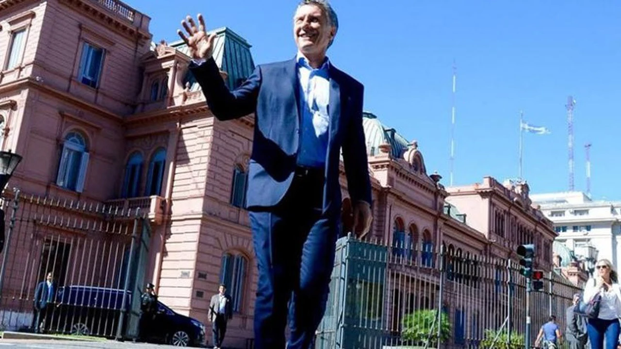 Parrilli denunció a Macri por presunta "destrucción del patrimonio cultural e histórico" en la Casa Rosada
