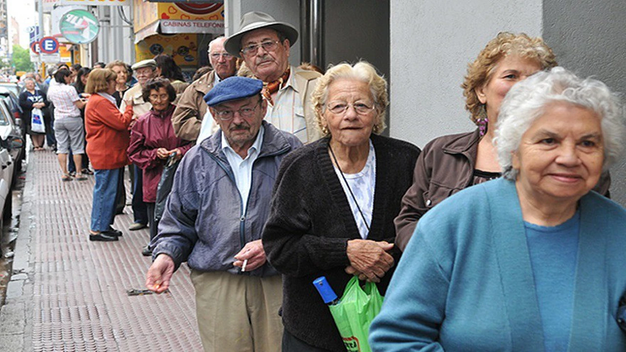 Juntos por el Cambio advierte que "la mitad de los jubilados va a cobrar menos de lo que le corresponde"