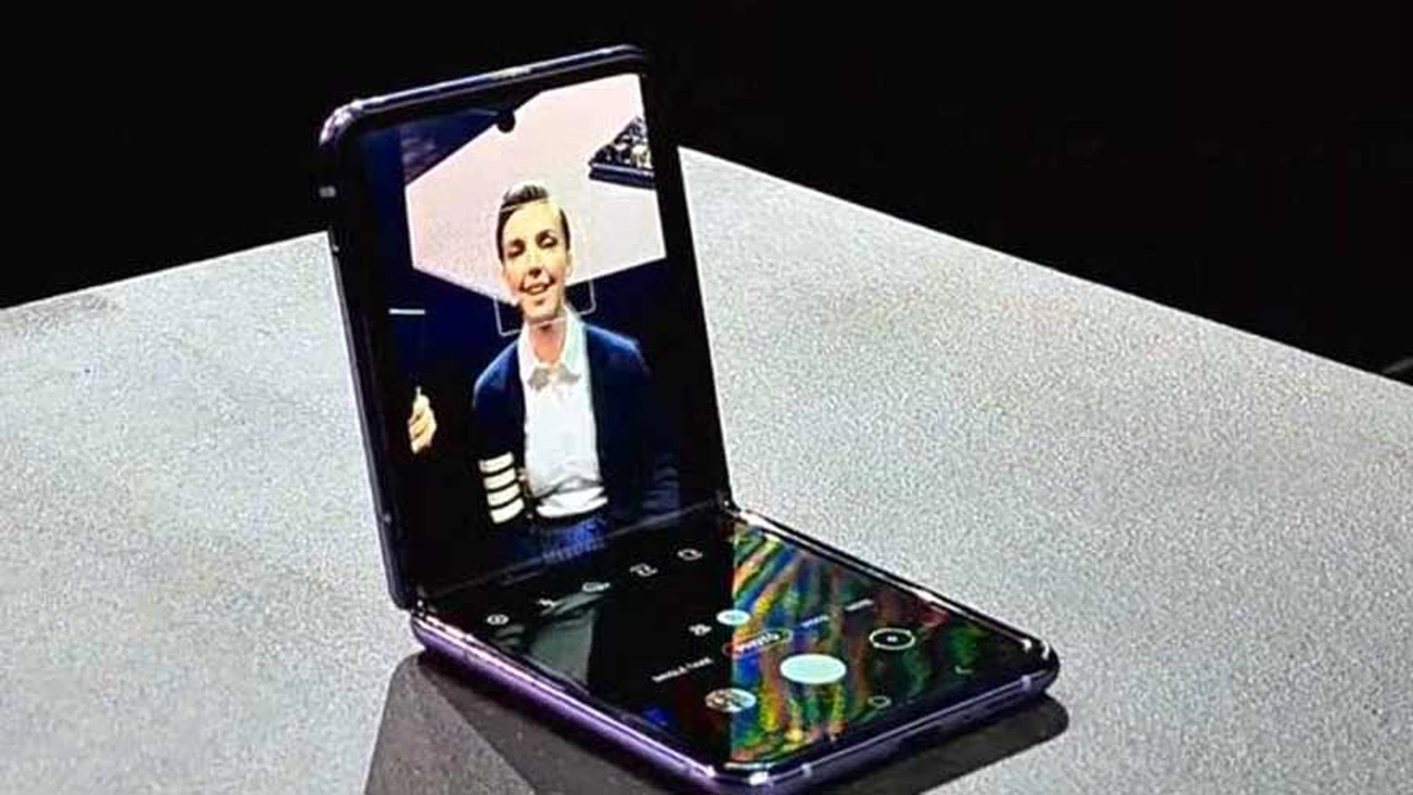 Samsung lanza en la Argentina su celular plegable Galaxy Z Flip