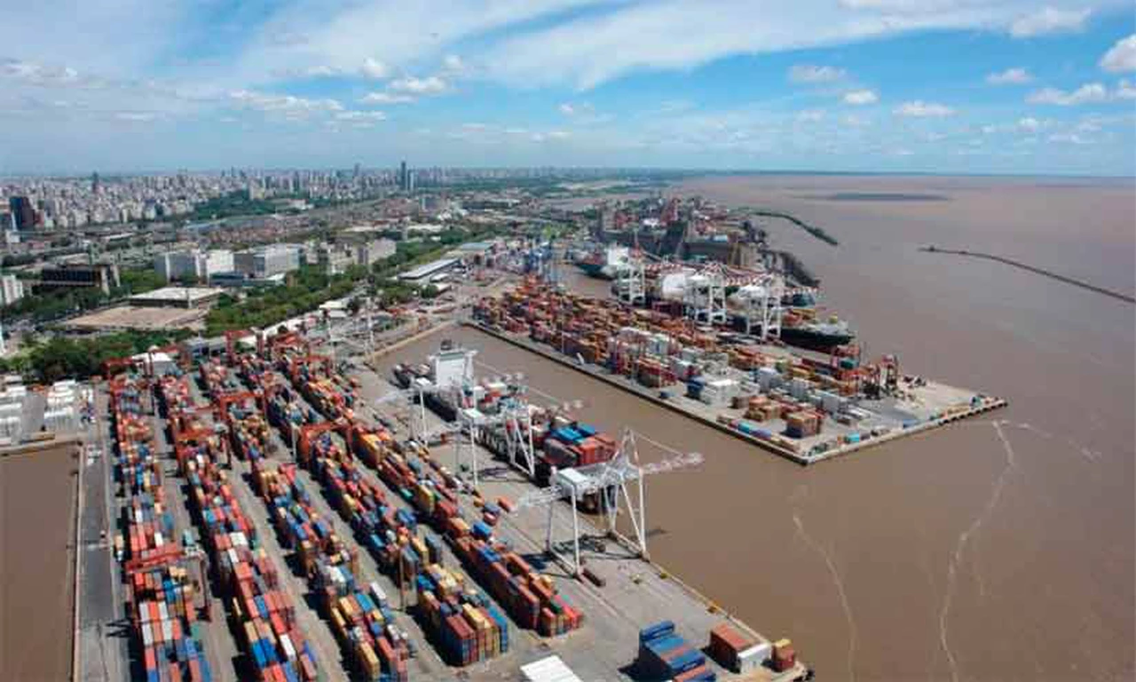 Por un error del Banco Central está en duda la continuidad del transporte marítimo y fluvial en todo el país