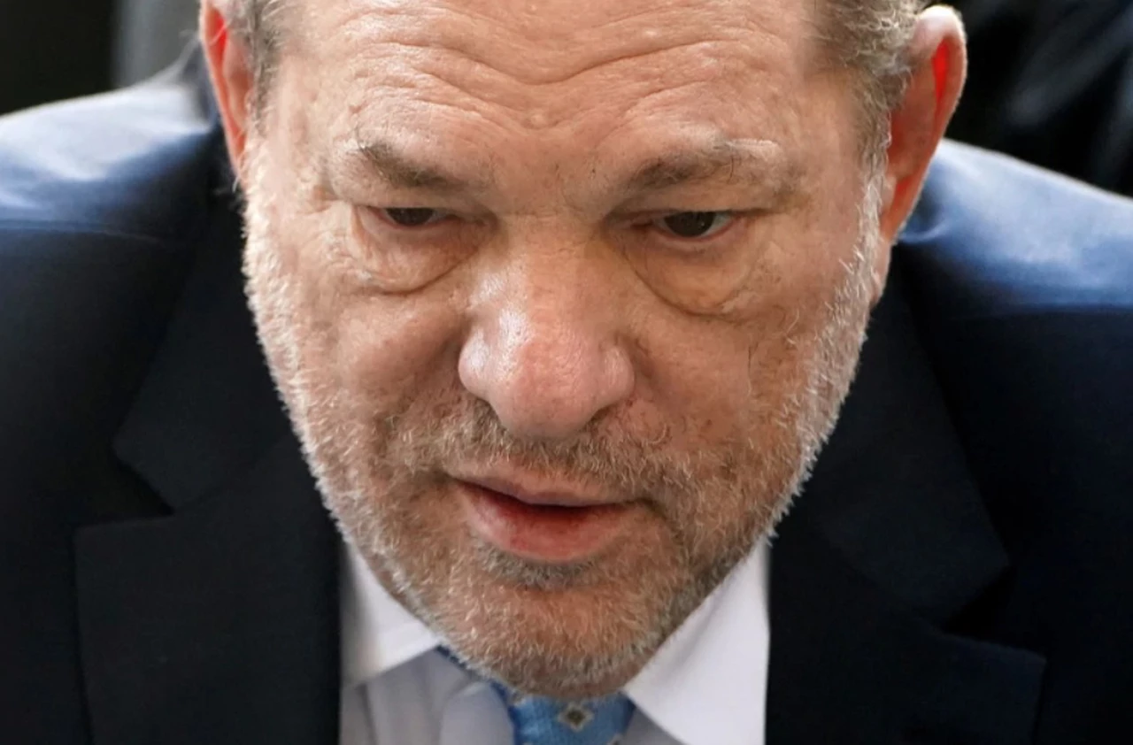 Harvey Weinstein fue declarado culpable de abuso sexual y violación: quedó detenido