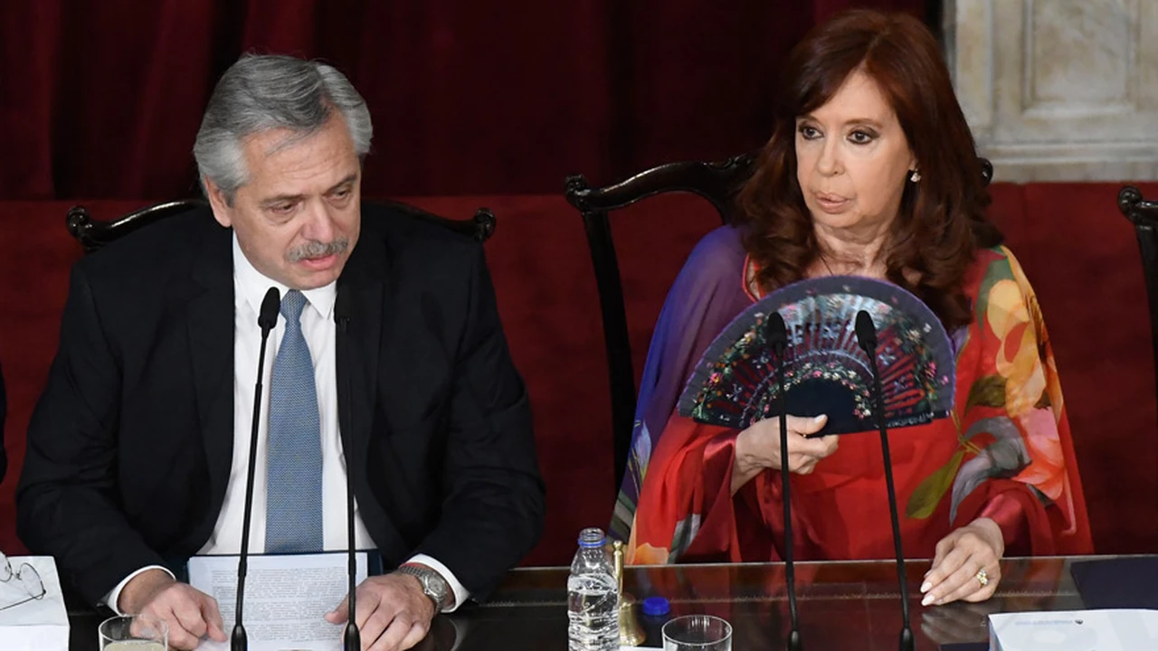 Encuestómetro: ¿quién tiene hoy mejor imagen entre Alberto F., Cristina, Larreta y Macri?