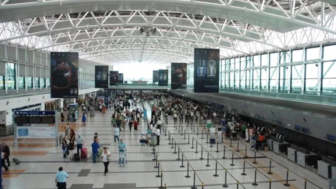 Ya es oficial la restricción a los vuelos: qué dice la norma que impone nuevas medidas sobre los viajes al exterior